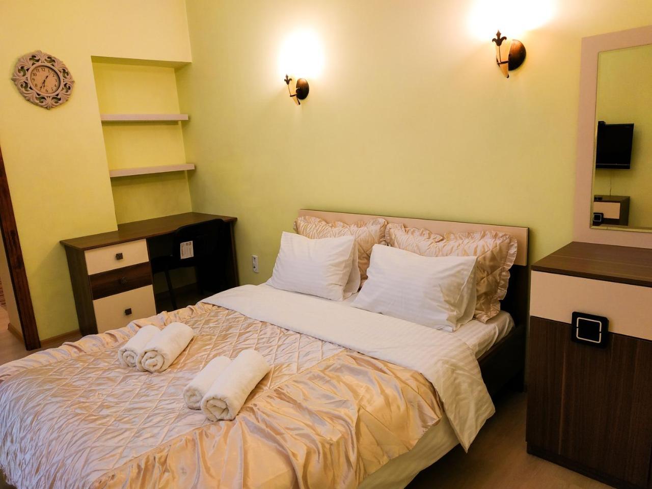 Lviv City Apartment Buitenkant foto